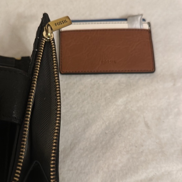 Dooney & Bourke, Fossil and Liebeskind wallet and wristlets lot - Picture 8 of 16